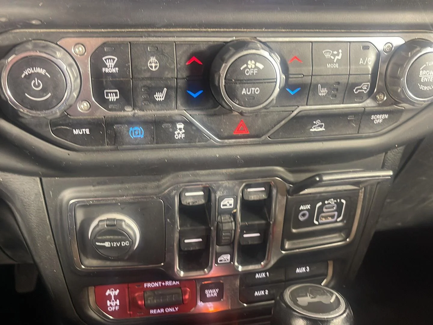 Used 2021 Hydro Blue Pearlcoat Jeep Unlimited Rubicon image 17
