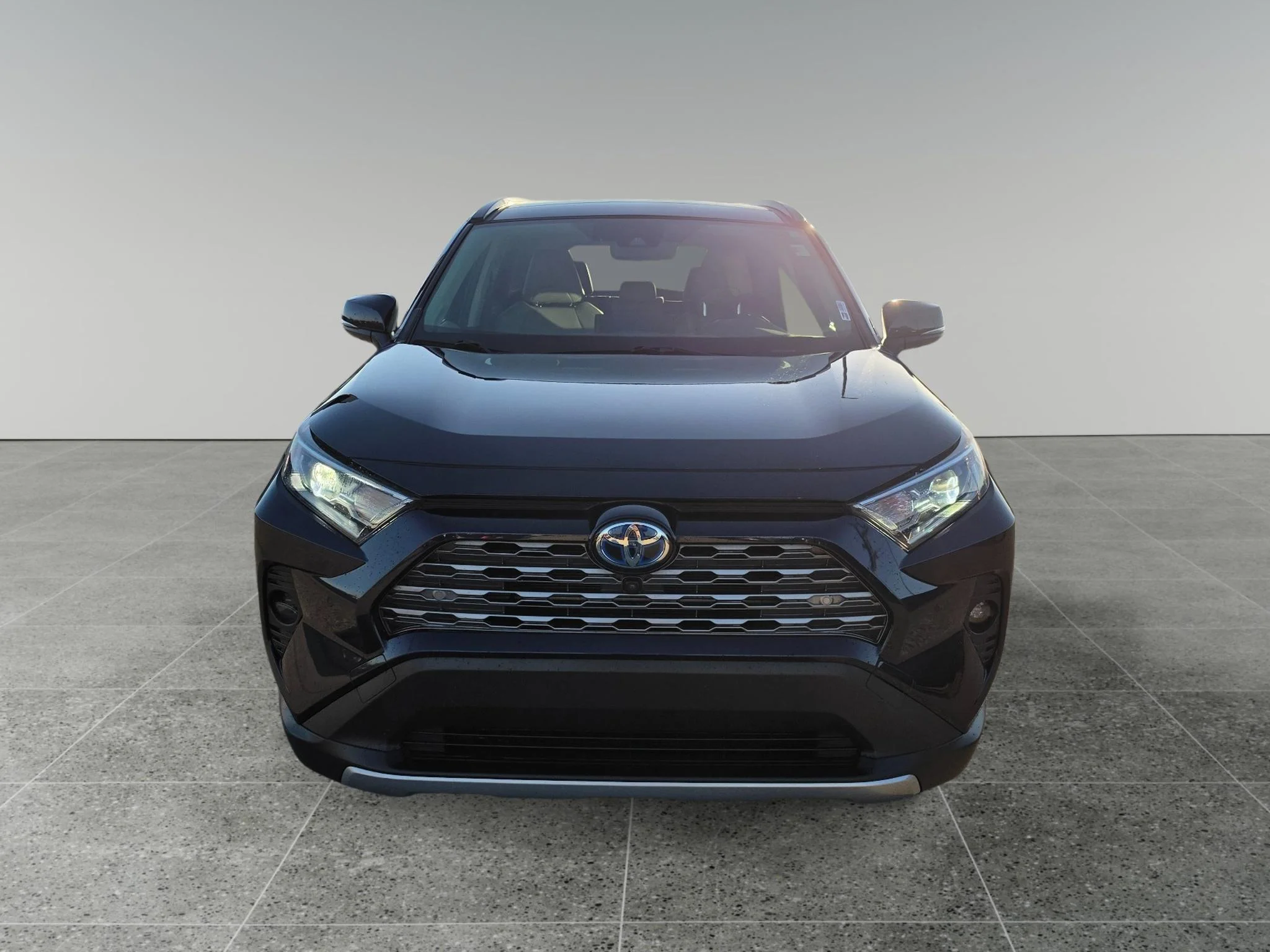 Used 2020 Blue Print Toyota Hybrid Limited image 2