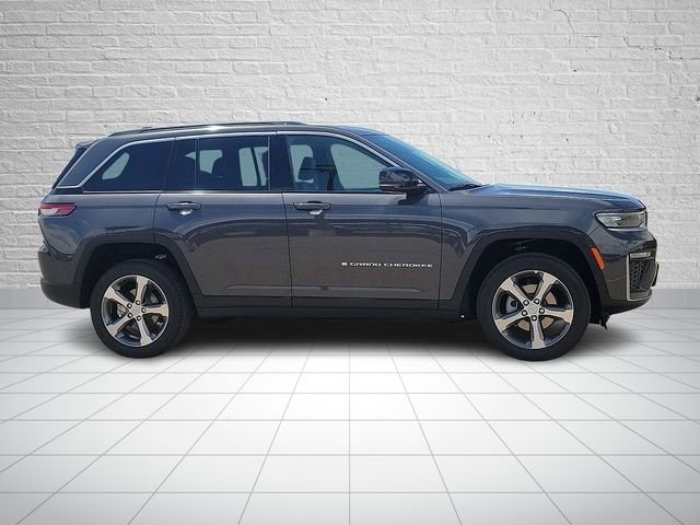 New 2026 Baltic Gray Metallic Clearcoat Jeep Limited image 5