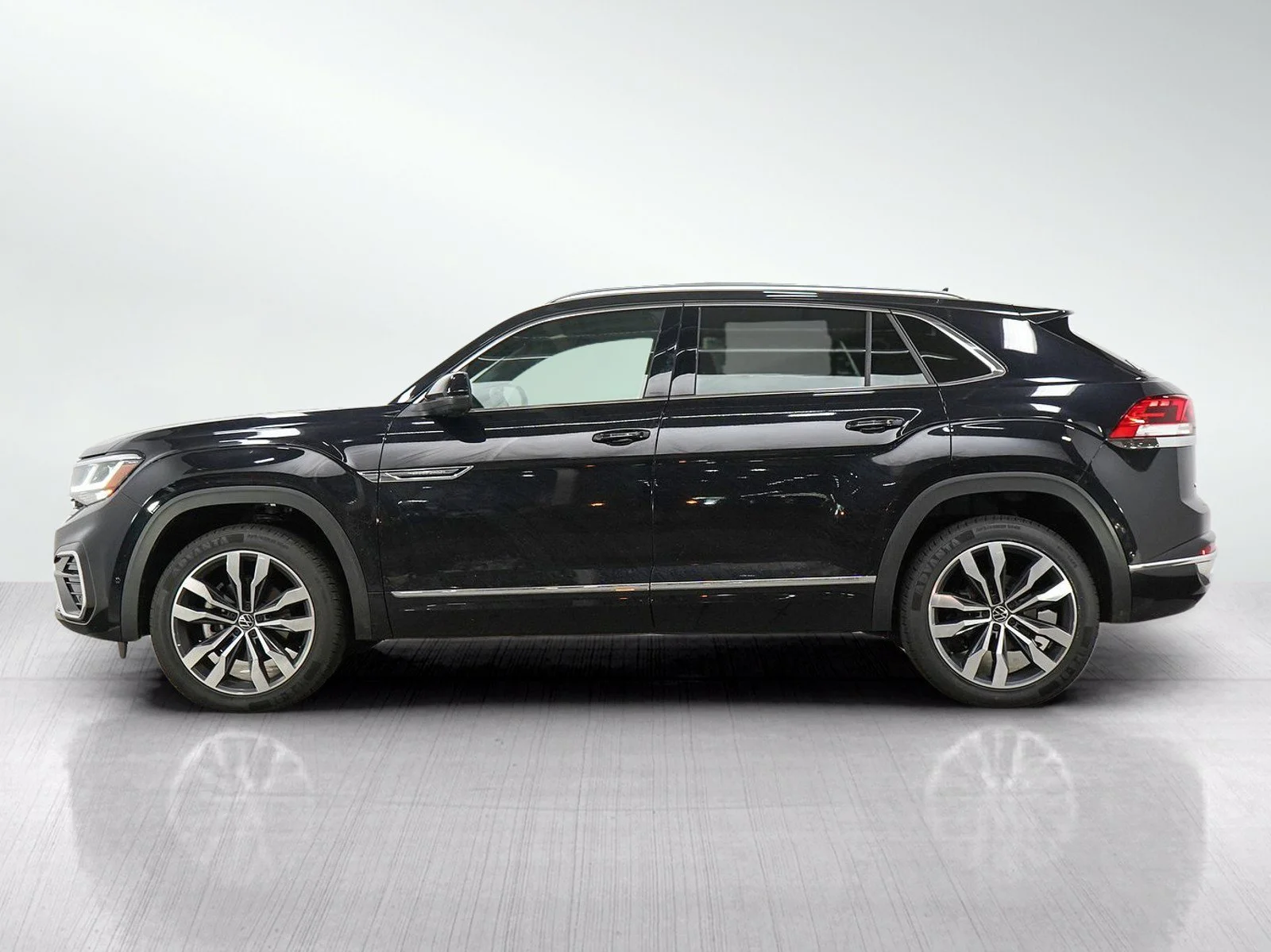Used 2023 Volkswagen Atlas Cross Sport SEL Premium R-Line with VIN 1V2FE2CA3PC210501 for sale in Wayzata, Minnesota