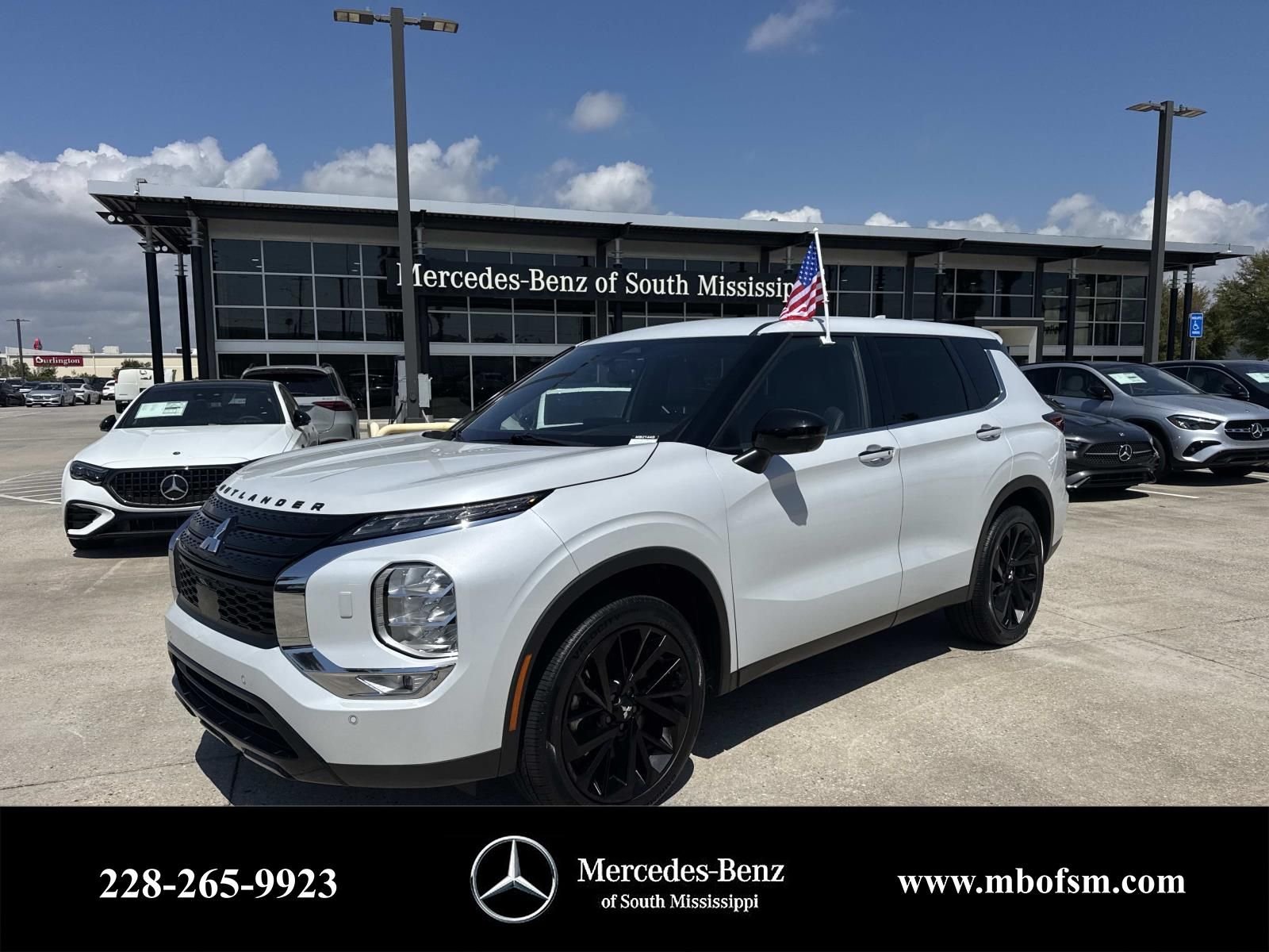 2023 Mitsubishi Outlander SE Black Edition