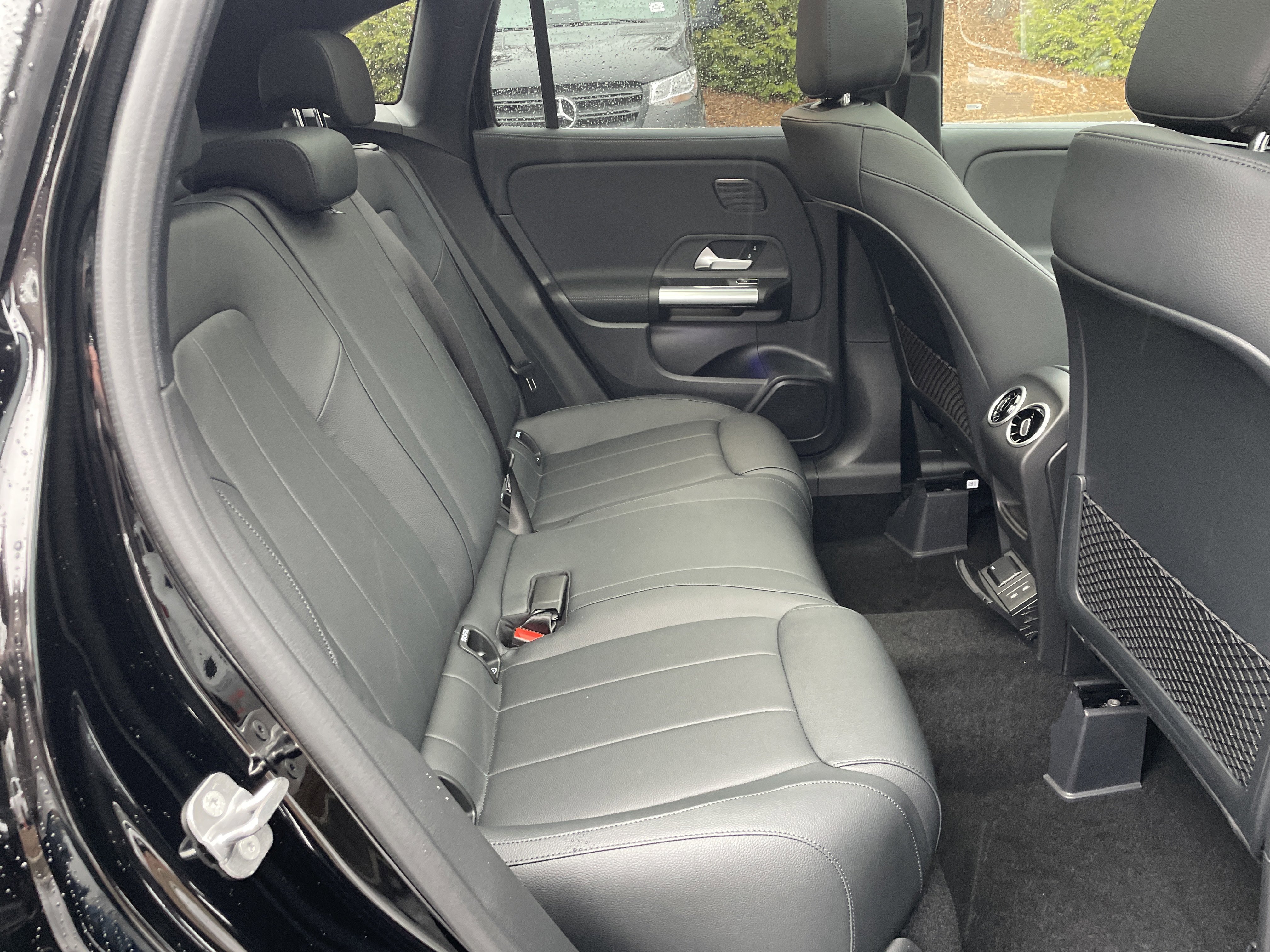 New 2026 Night Black Mercedes-Benz GLA 250 SUV image 40