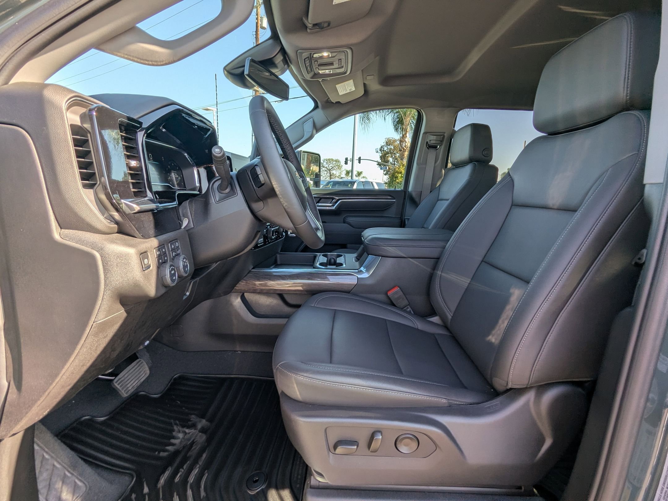 2025 Chevrolet Silverado 2500 HD LTZ - Photo 11