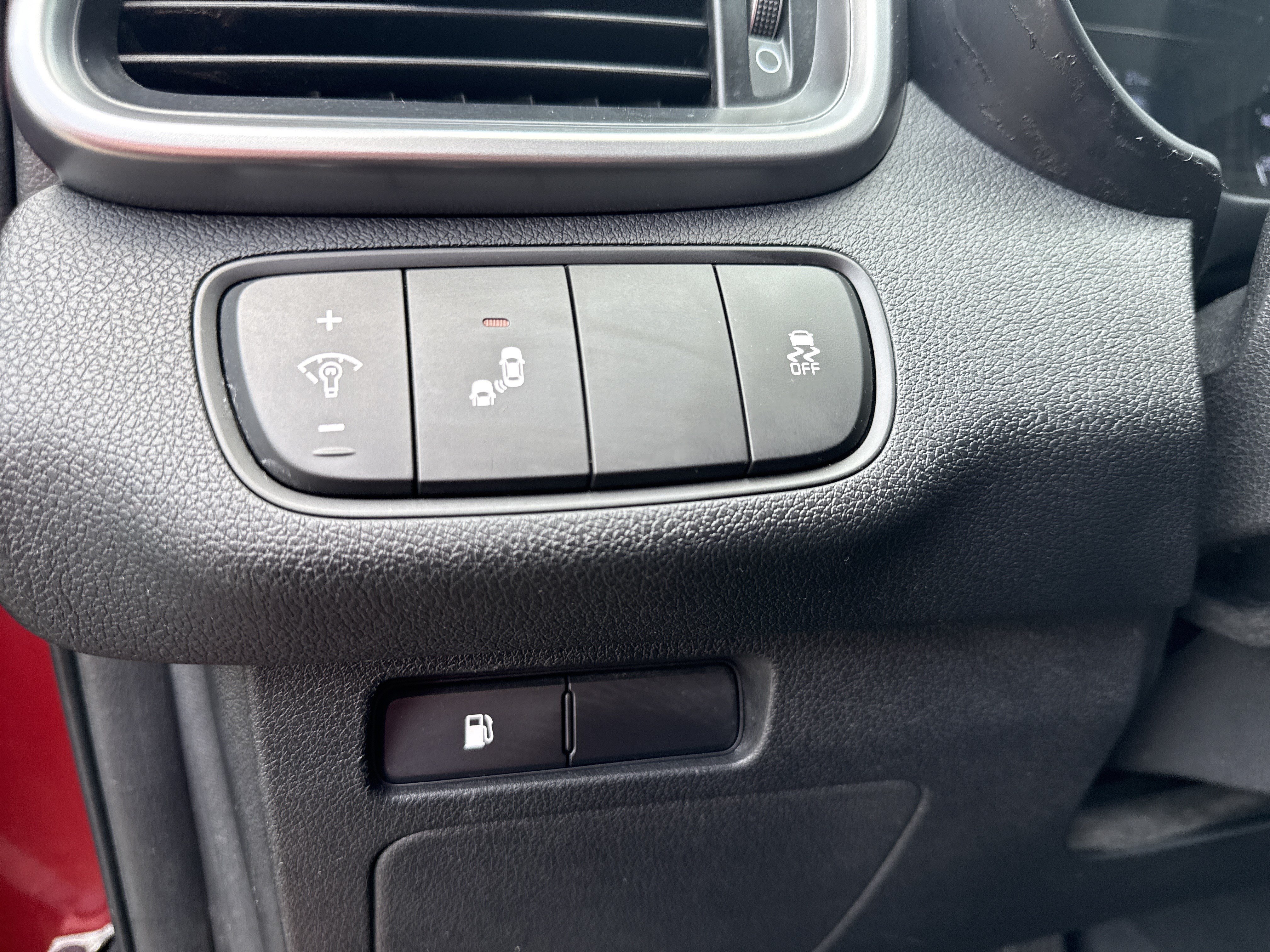 Used 2019 Passion Red Kia S V6 image 30