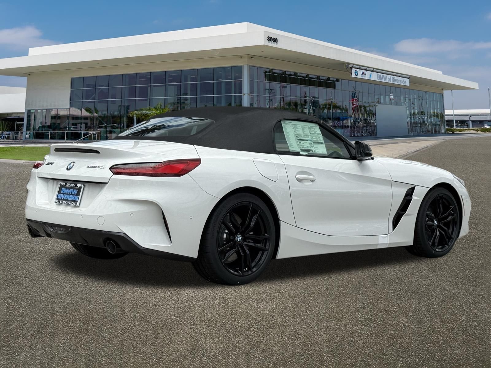 New 2026 Alpine White BMW sDrive30i image 10