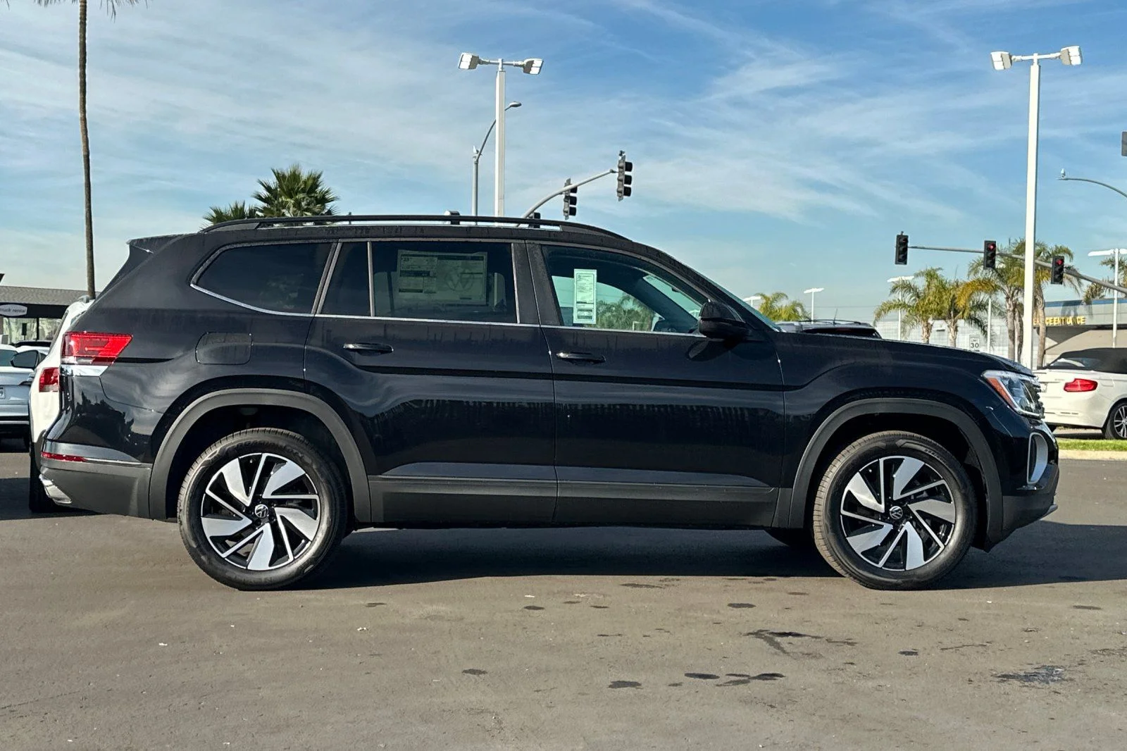 New 2026 Black Volkswagen 2.0T SE w/Technology image 4