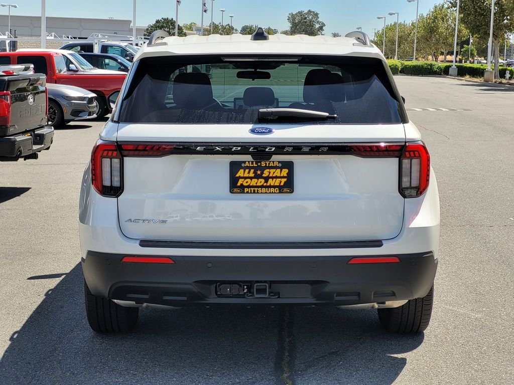 New 2026 Star White Metallic Tri-Coat Ford Active image 4