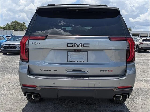2026 GMC Yukon AT4 Ultimate - Photo 6