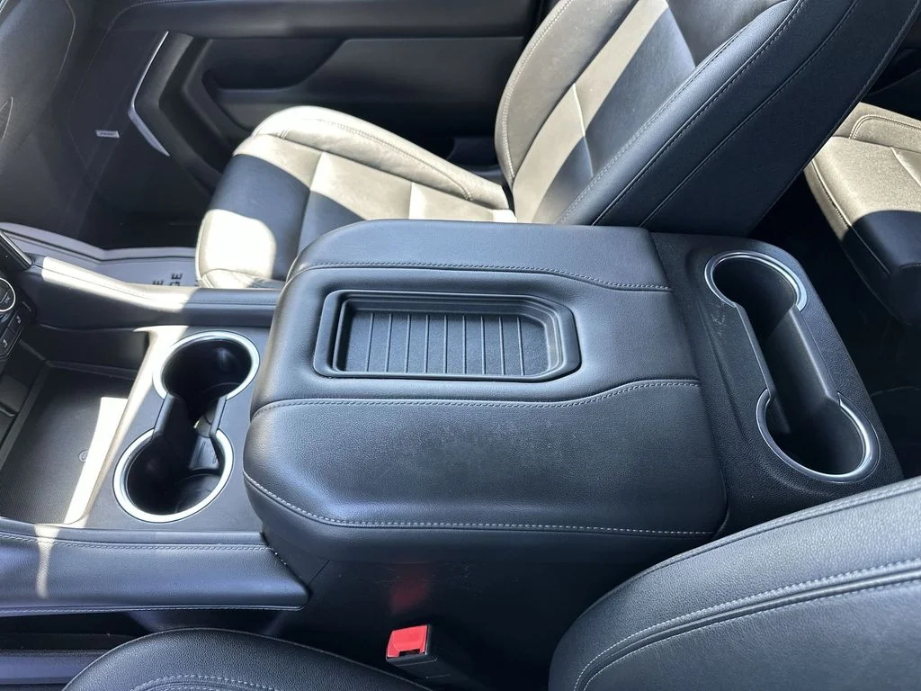 Used 2021 Red Chevrolet Z71 image 26