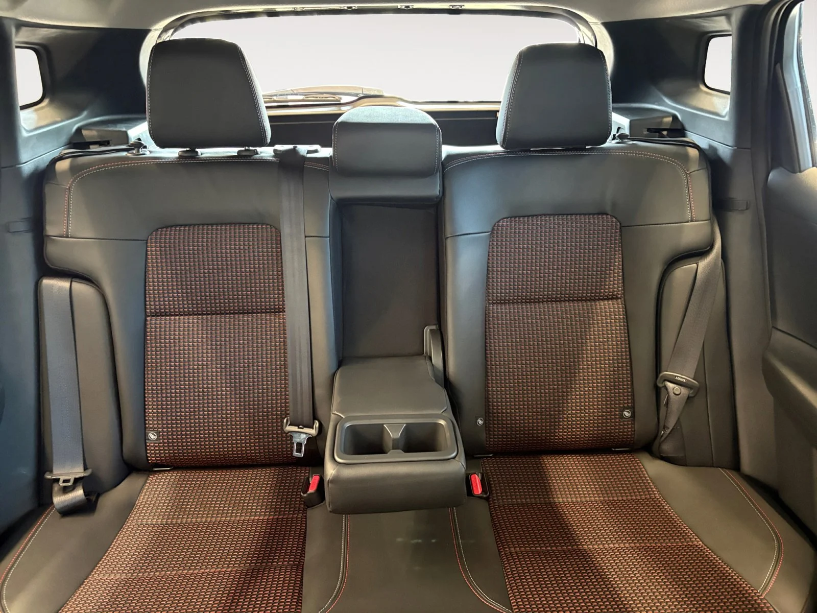 2026 Nissan KICKS SR - Photo 22