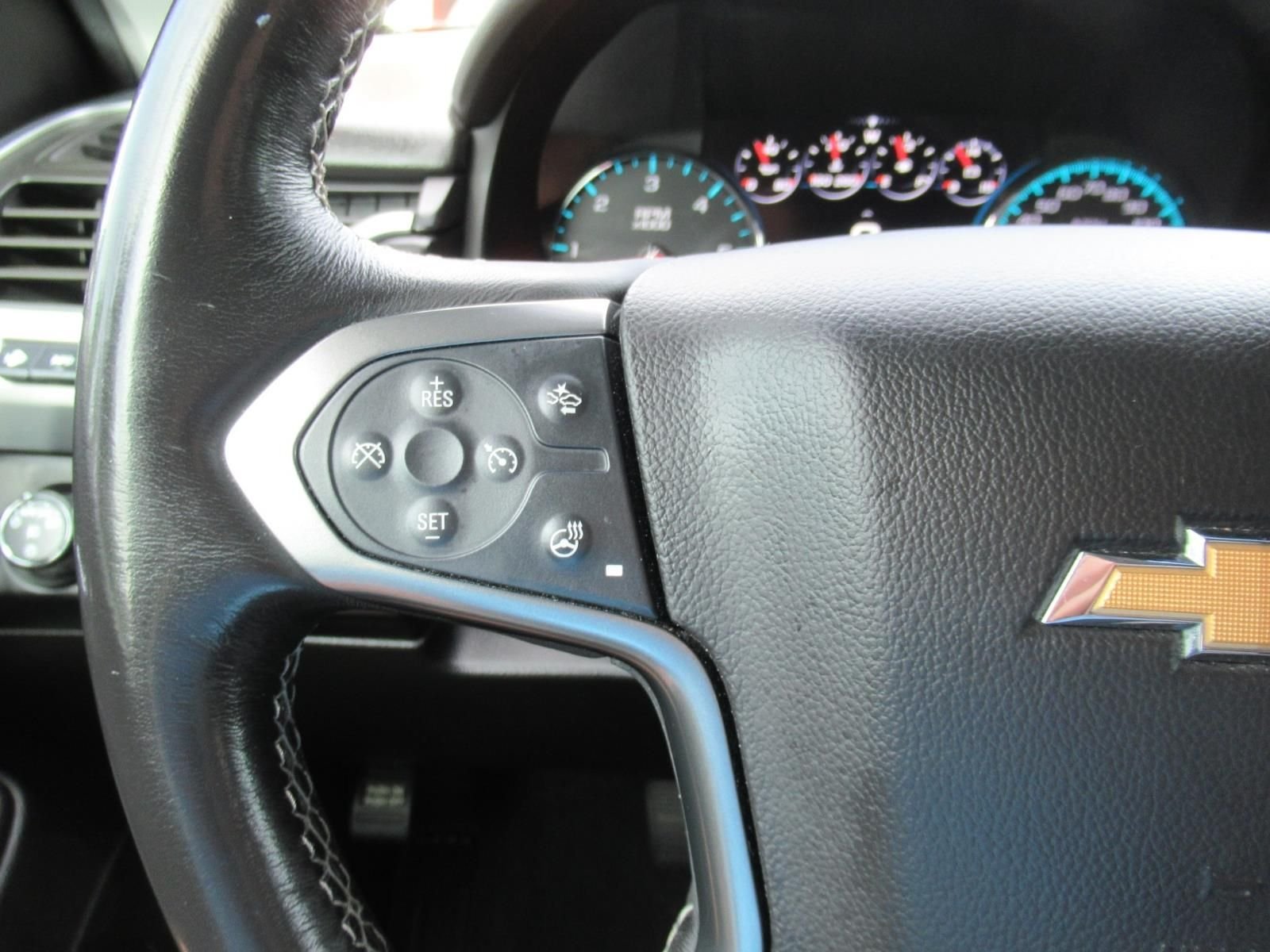 Used 2018 Gray Chevrolet Premier image 27