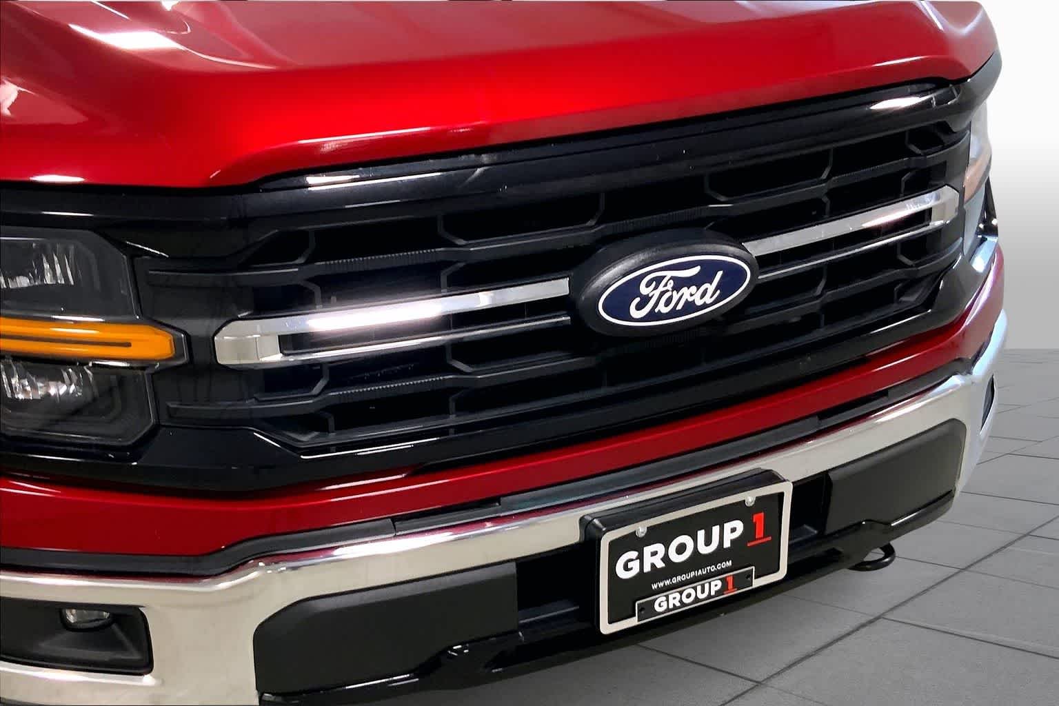 Used 2025 Rapid Red Metallic Tinted Clearcoat Ford XLT image 48