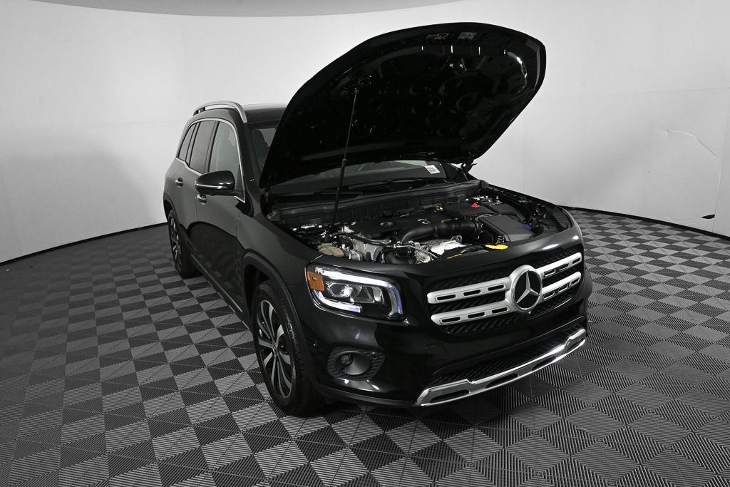 Certified Used 2022 Black Mercedes-Benz GLB 250 image 34