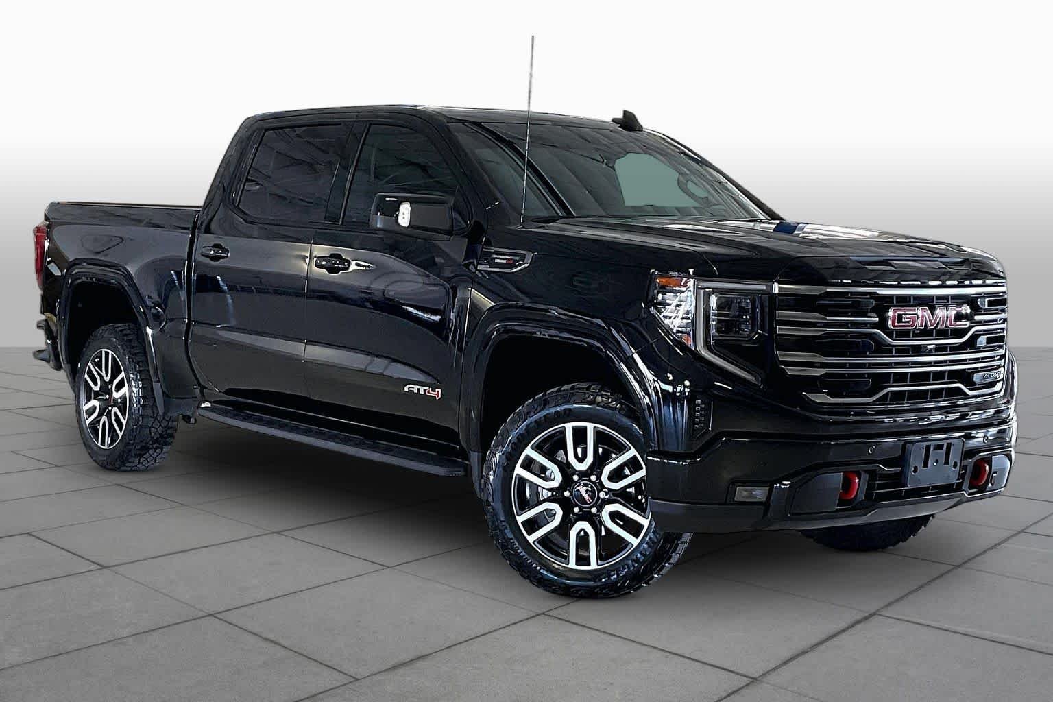 Used 2025 Onyx Black GMC AT4 image 2