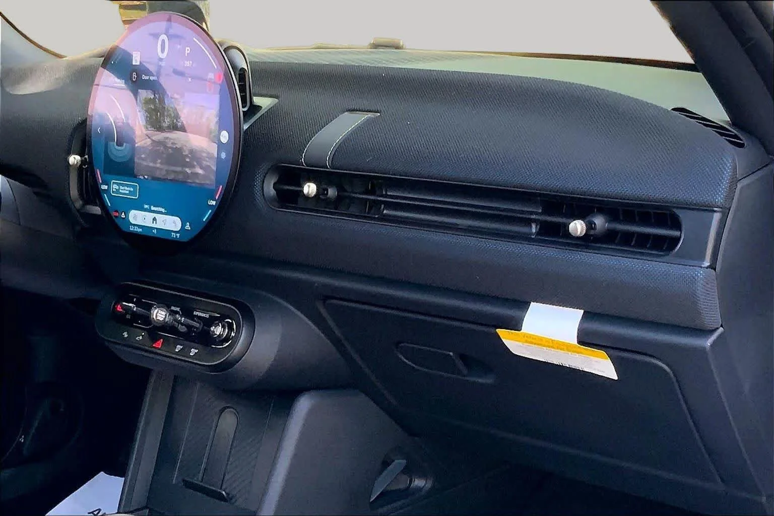 2026 MINI Hardtop 2 Door Base - Photo 18