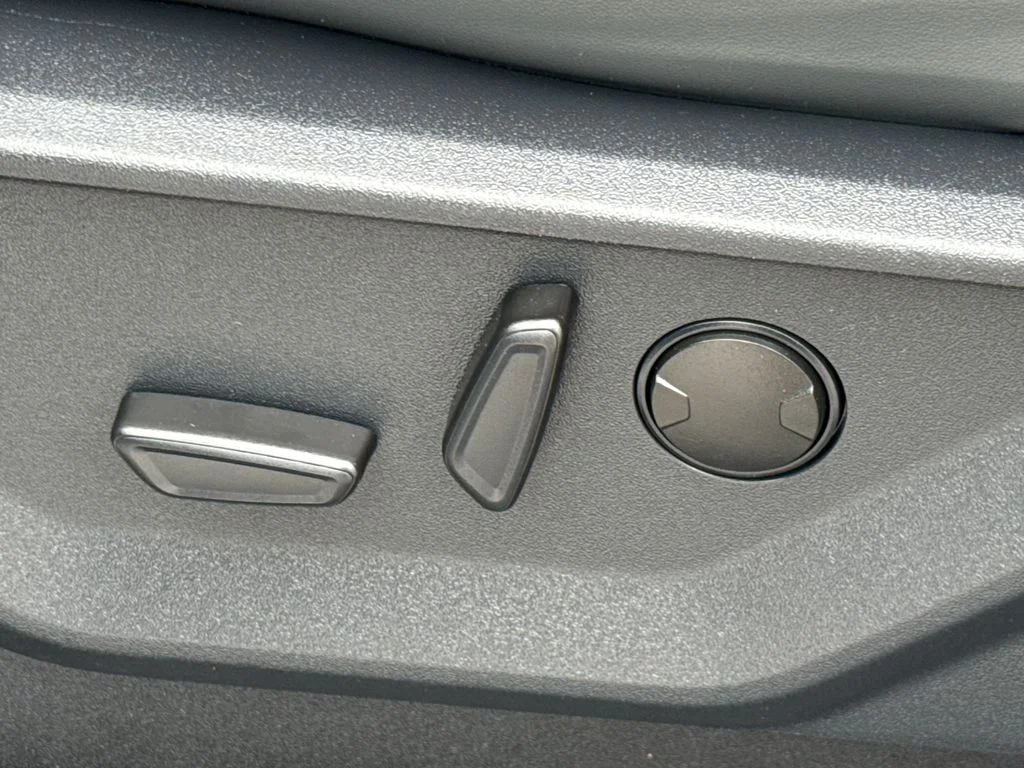 Certified Used 2025 White Ford Active image 28