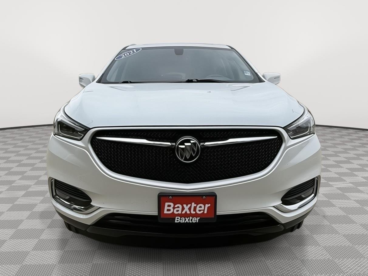 Used 2021 White Frost Tricoat Buick Essence image 2
