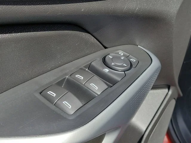 2024 Chevrolet Trax LS - Photo 18