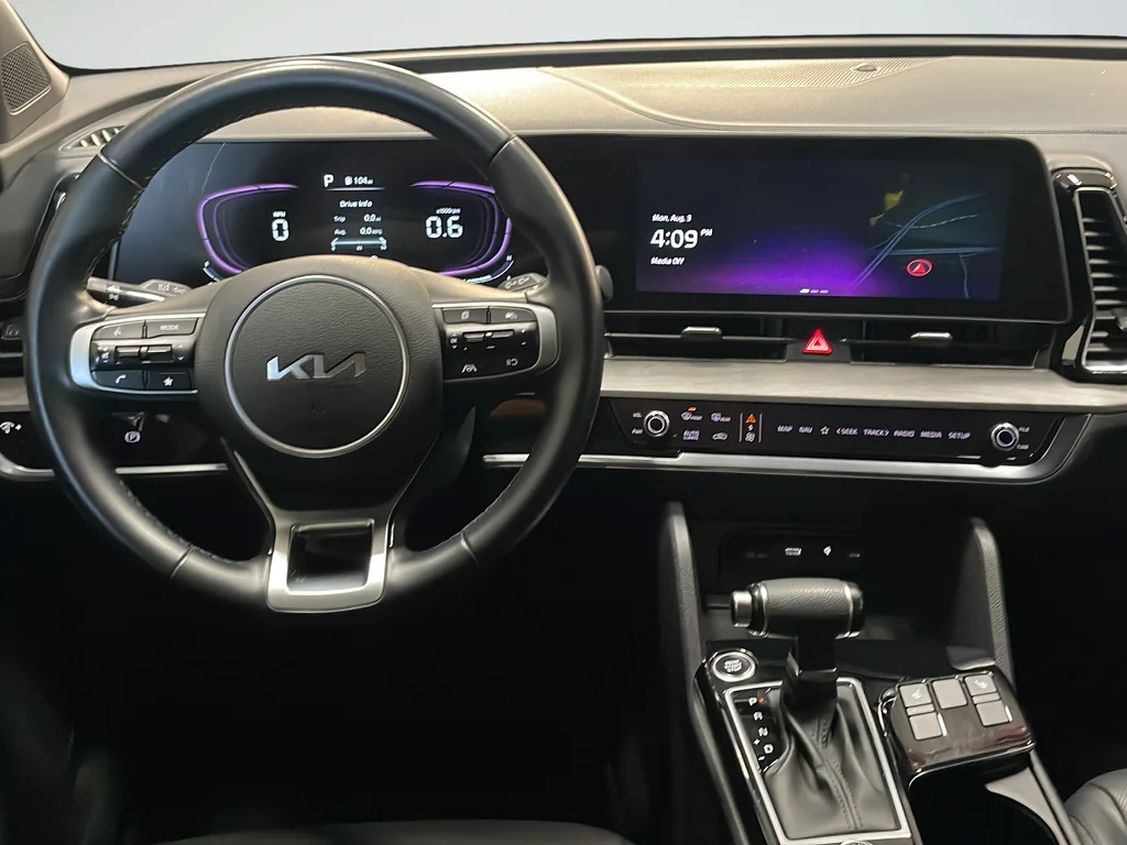 Used 2023 White Kia X-Line image 12
