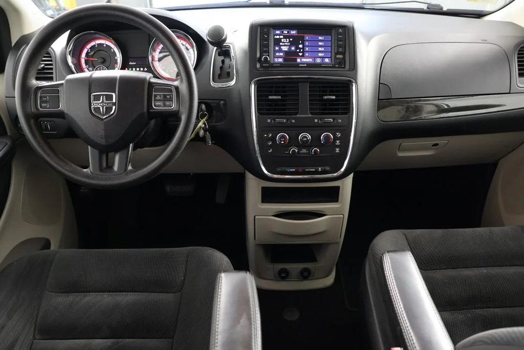 Used 2019 White Dodge SE image 2