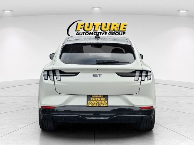 New 2025 Star White Metallic Tri-coat Ford GT image 54