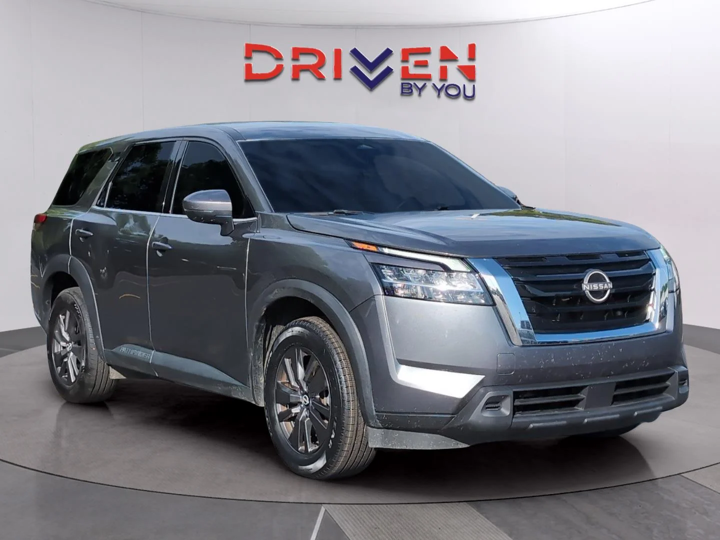 Used 2022 Gun Metallic Nissan S image 7