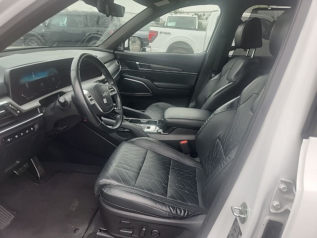 Used 2023 White Kia SX-Prestige X-Line image 19