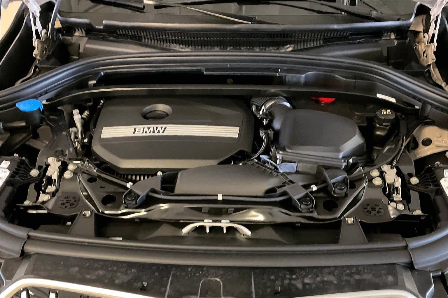 New 2026 Dune Grey Metallic BMW xDrive28i image 16