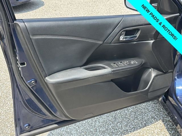 Used 2017 Blue Honda Sport image 27
