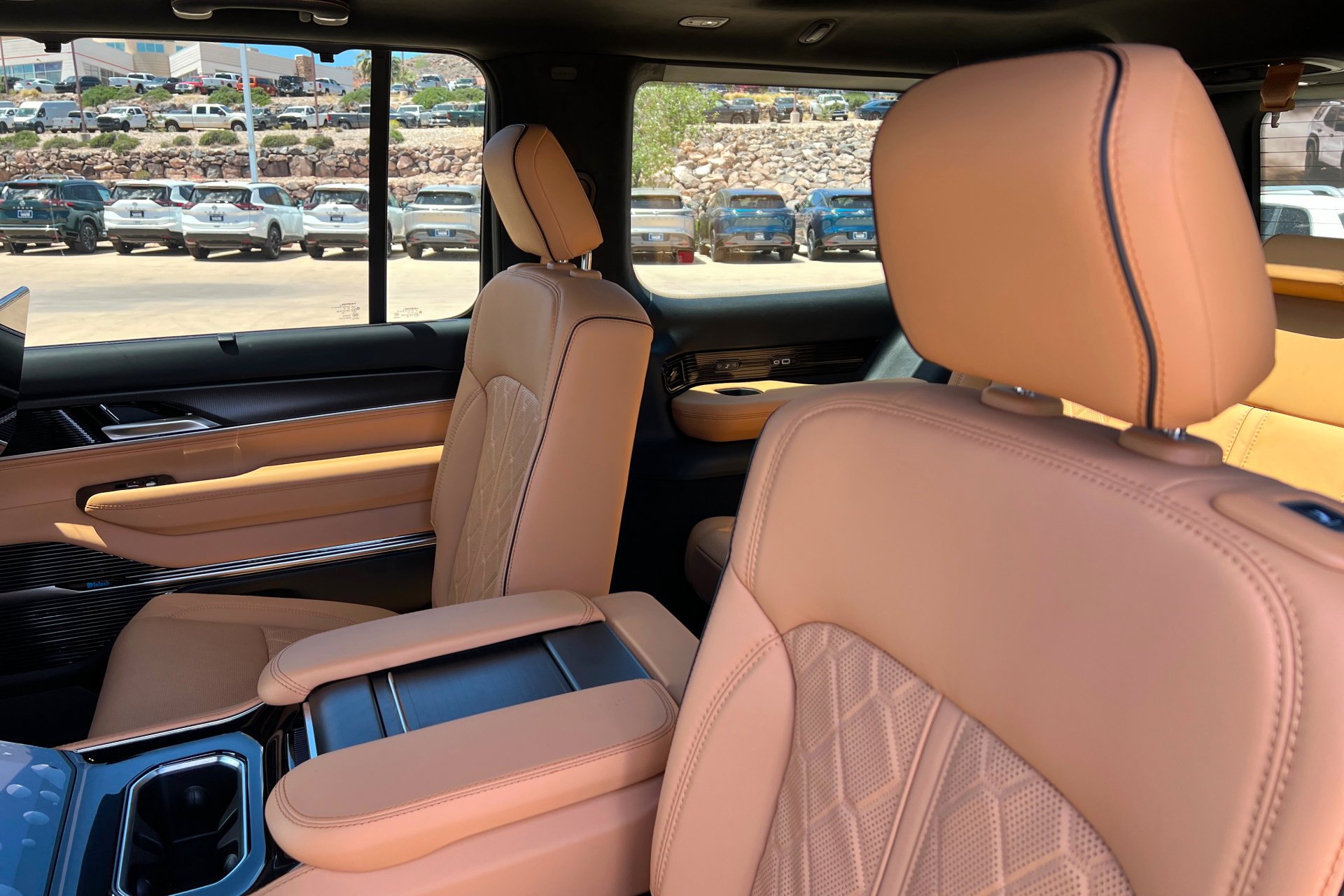 New 2026 Steel Blue Exterior Paint Jeep Summit Reserve image 21