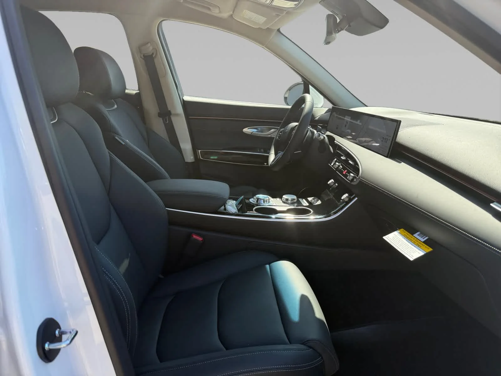 2026 GENESIS GV70 Standard - Photo 13