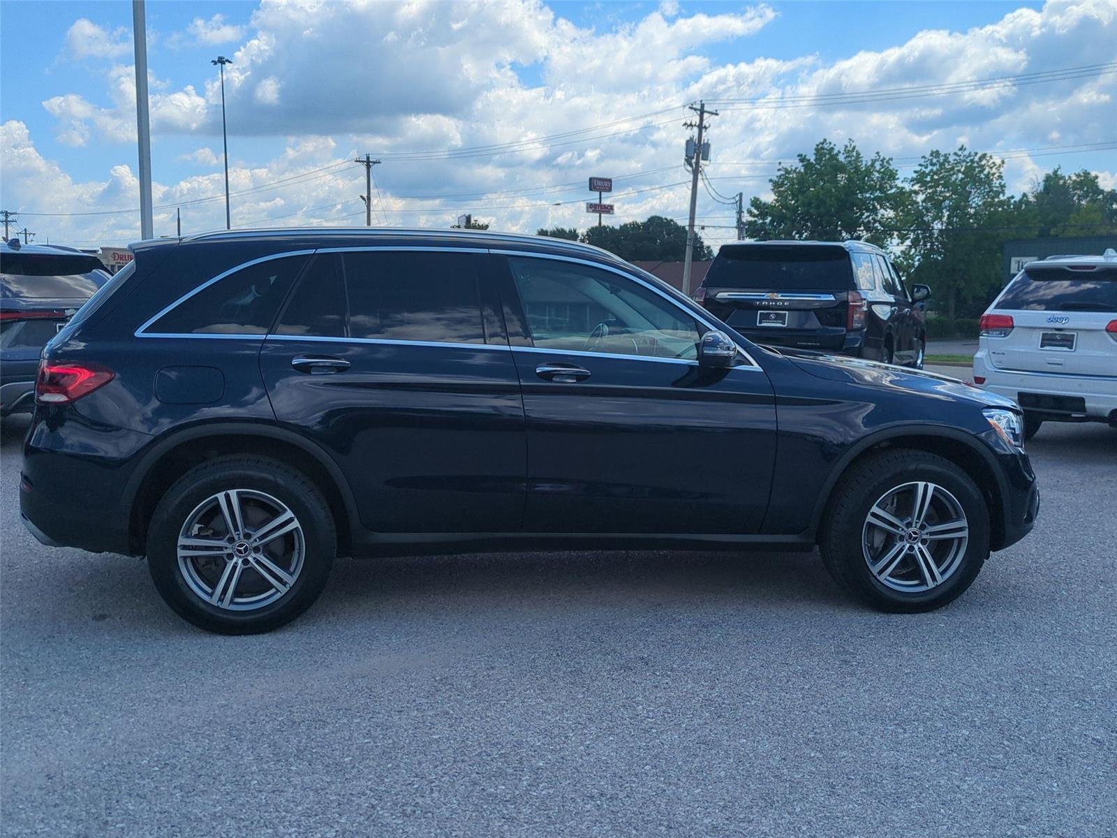 Used 2022 Lunar Blue Metallic Mercedes-Benz GLC 300 image 6