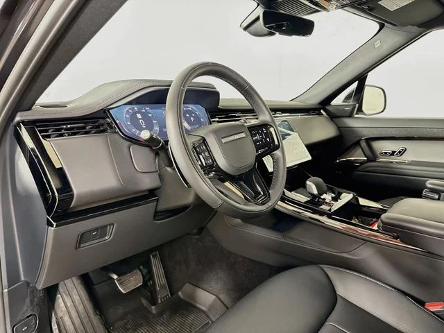 New 2026 Carpathian Gray Premium Metallic Land Rover Dynamic SE image 9
