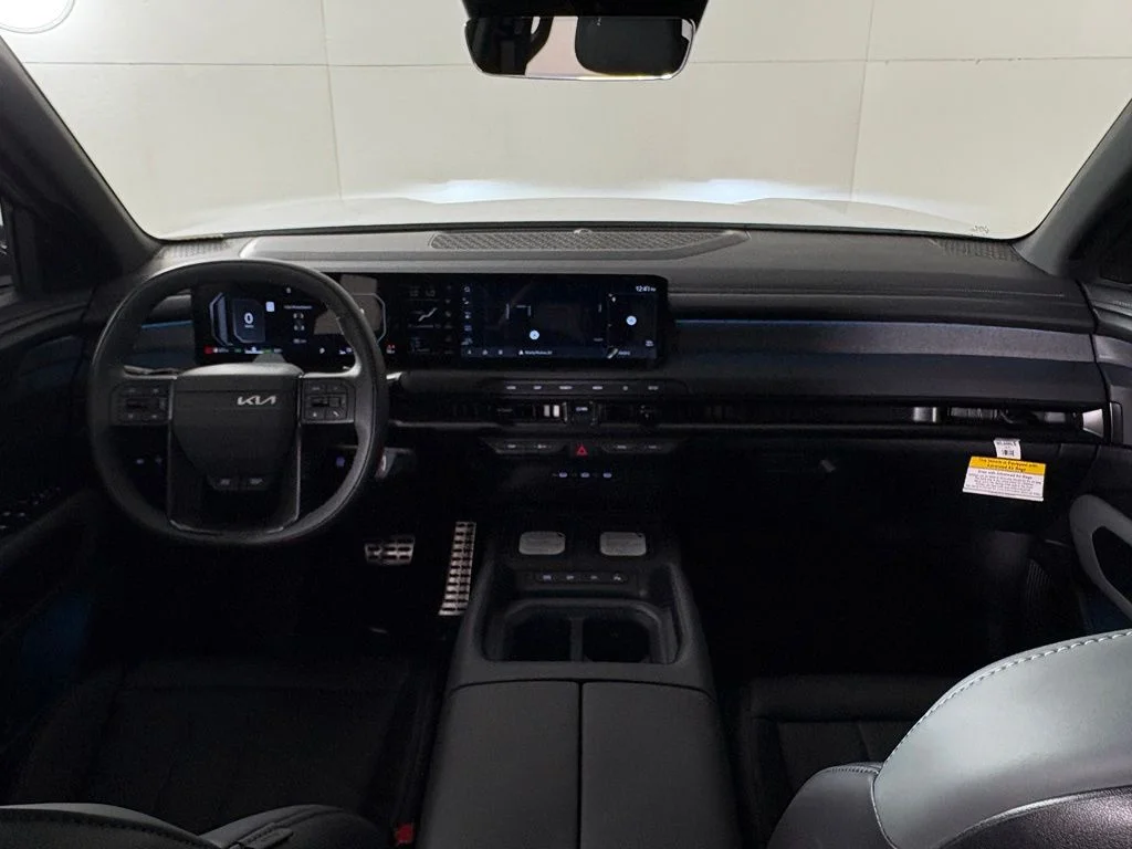 New 2027 Glacial White Pearl Kia X-Line SX image 42