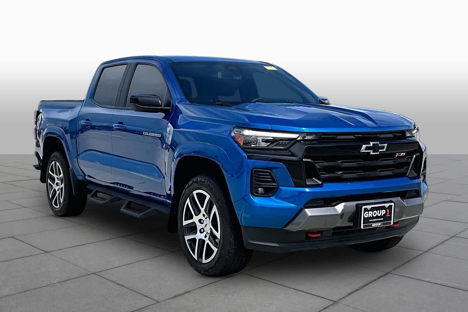 Used 2023 Glacier Blue Metallic Chevrolet 4WD Z71 image 3