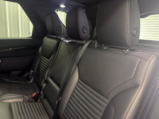 2021 Land Rover Discovery S - Photo 15