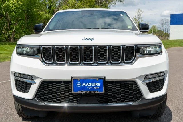 Used 2023 White Jeep 4xe image 3