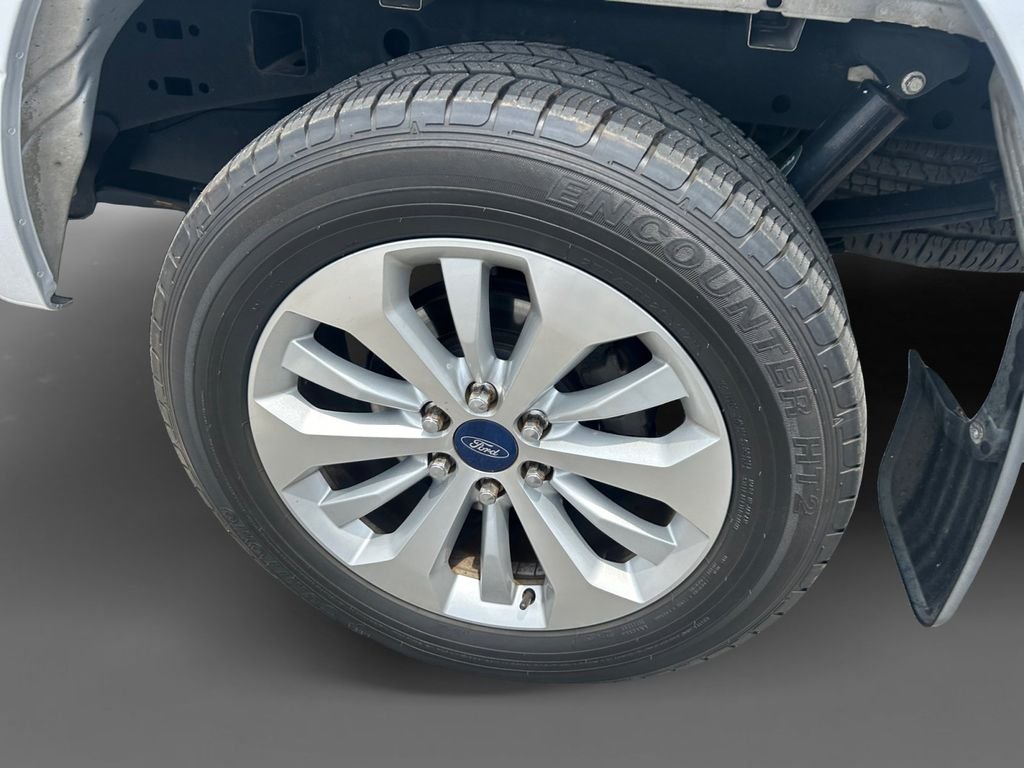 Used 2016 Silver Ford XL image 5