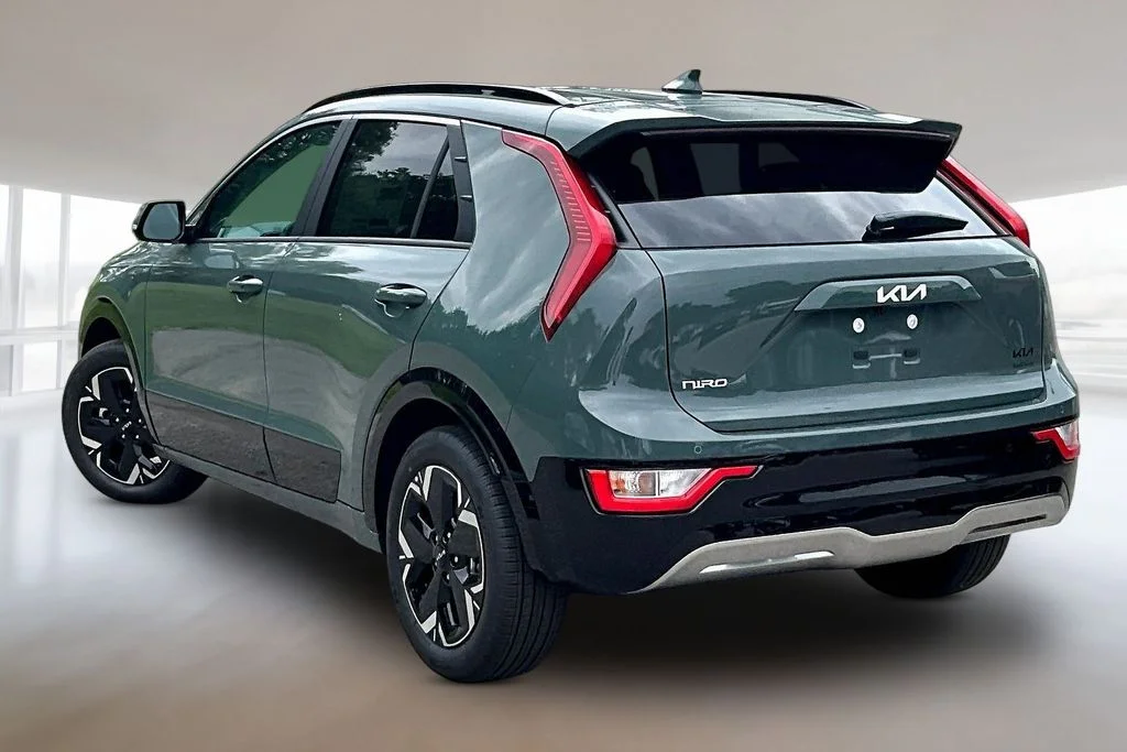 New 2026 Cityscape Green Kia WIND image 3