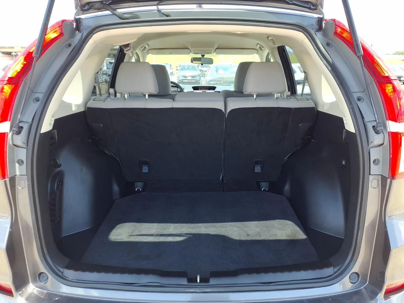 Used 2016 Gray Honda SE image 11
