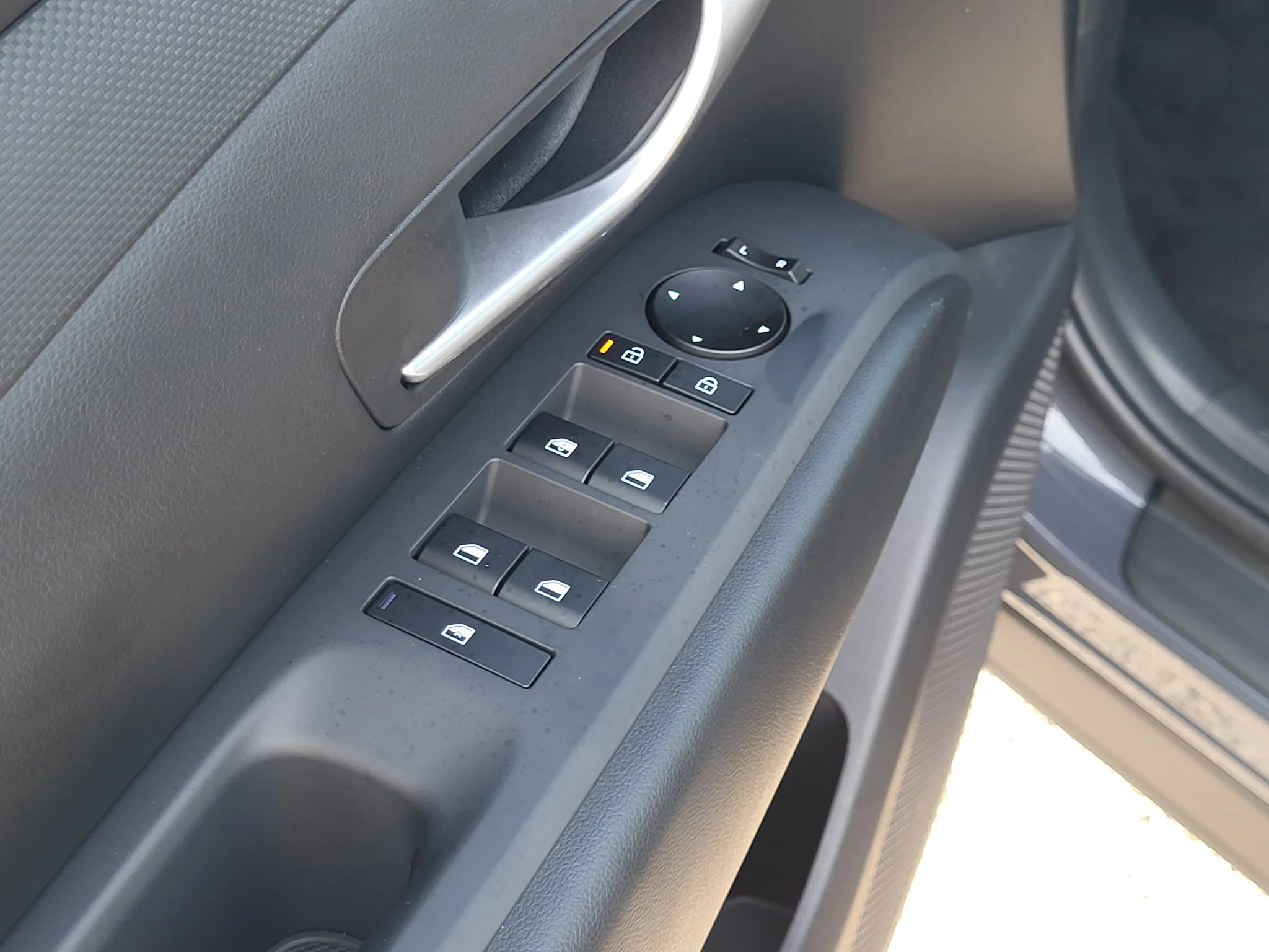 New 2026 Ecotronic Gray Hyundai SE image 18