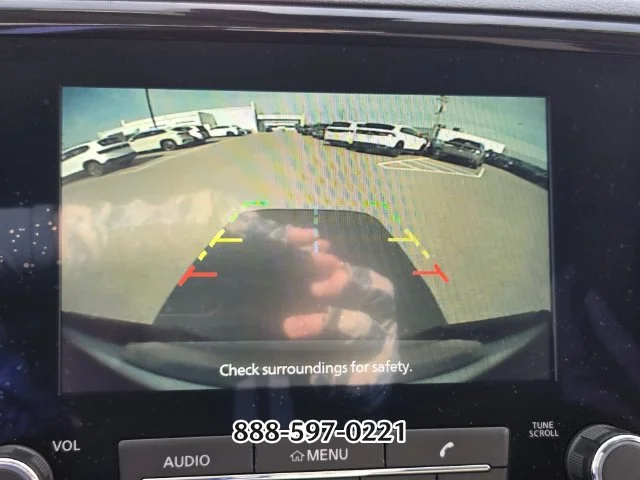 Used 2022 Glacier White NISSAN SV image 23