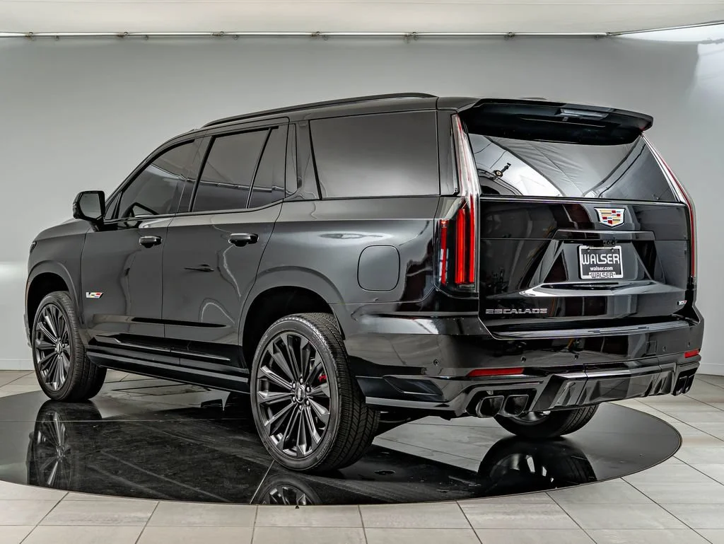 Used 2025 Black Raven Cadillac V-Series image 7