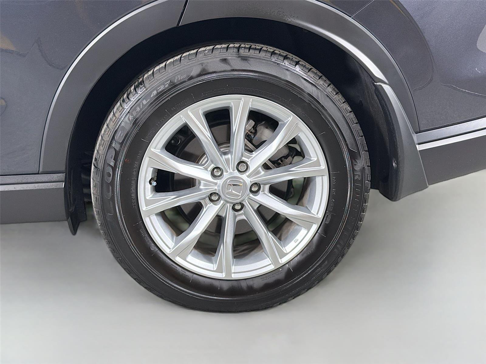 Used 2025 Meteorite Gray Metallic Honda EX-L image 29