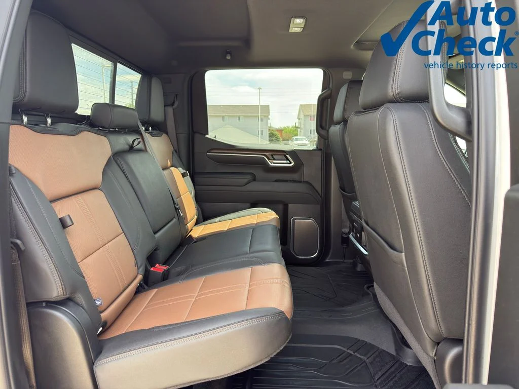 Used 2025 Beige Chevrolet High Country image 11