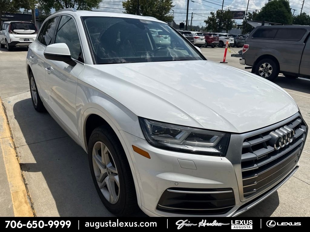 2018 Audi Q5 2.0T quattro S tronic Premium Plus's photo