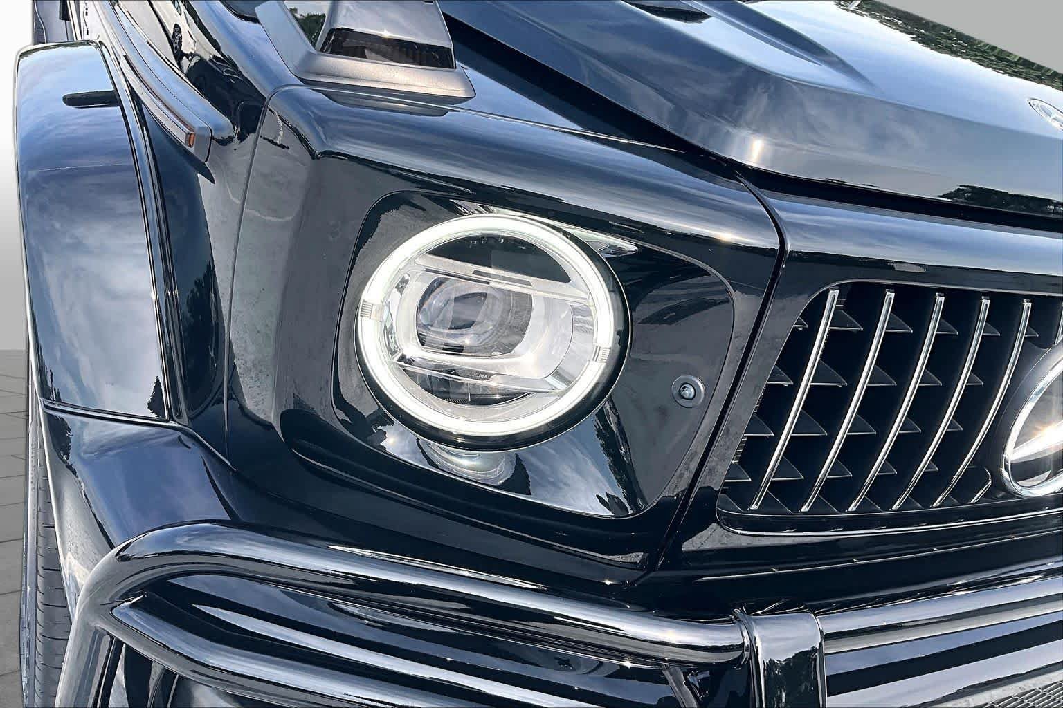 Used 2021 designo Platinum Black Metallic Mercedes-Benz AMG® G 63 image 27