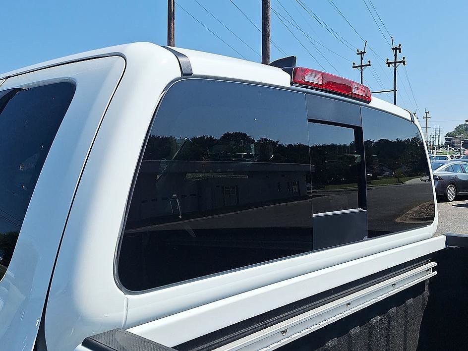 Used 2025 Glacier White Nissan SV image 30