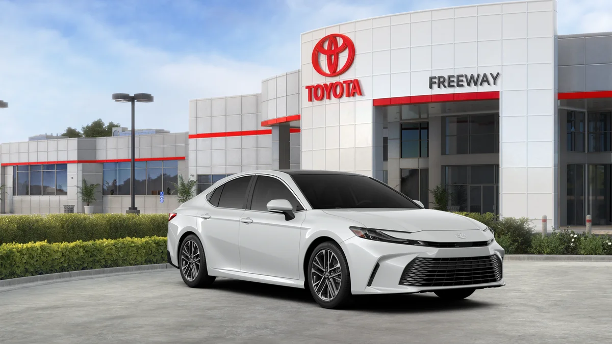 New 2026 Wind Chill Pearl Toyota XLE image 38