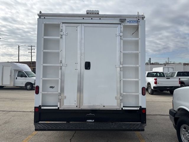 New 2025 Summit White Chevrolet 2WT image 5